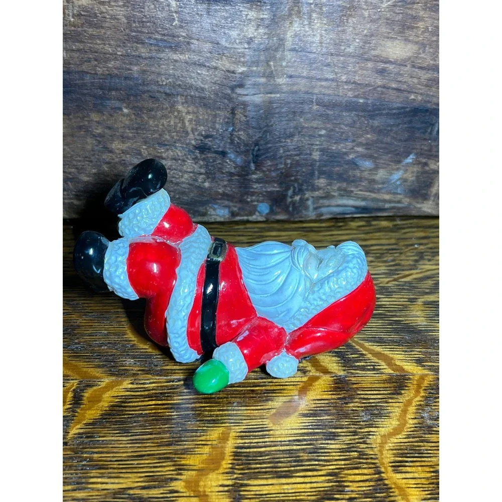 Vintage 1985 George Good Santa Claus Figurine Reclining Christmas Decor 3 Inch